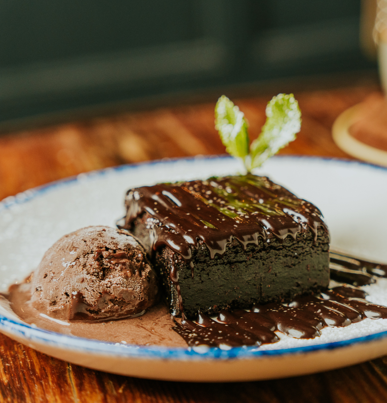 Dinner & Dining at The Green Dragon in Welton